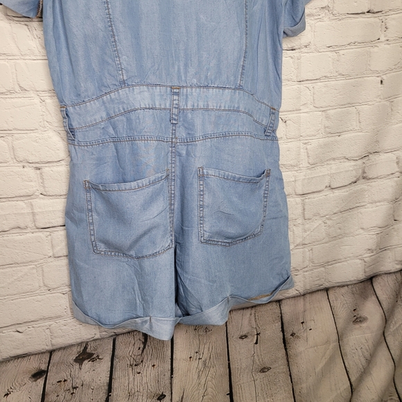 NWT Collar Light Denim Belt Loop  Jumpsuit - Picture 3 of 7